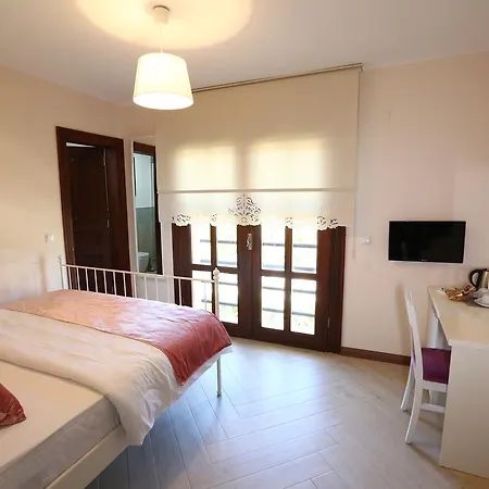 Espira Hotel 3*