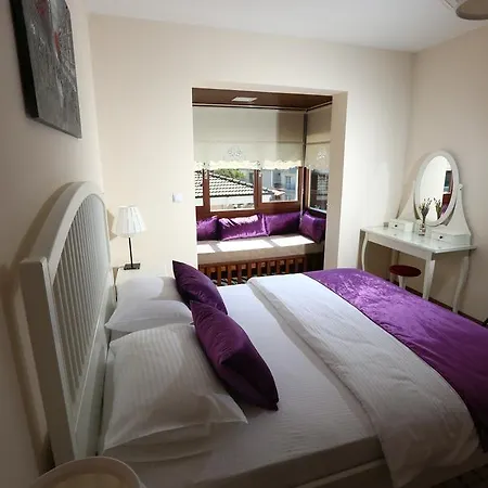 Espira Hotel 3*
